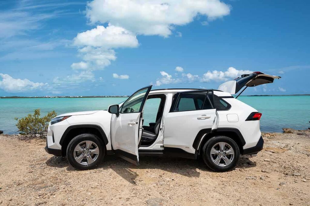 Lombok car hire monarch luxury lombok